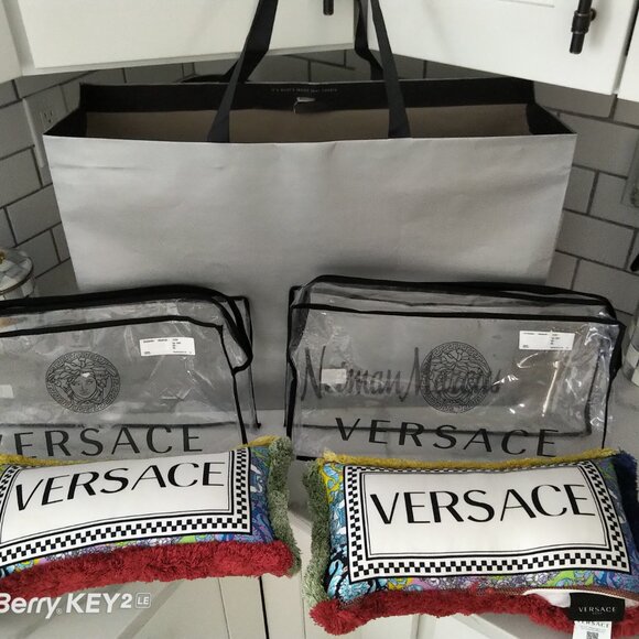 Neiman's Authentic NIB's Versace HomeSet Candelabra Journal Wine Stopper Pillows - Picture 11 of 16